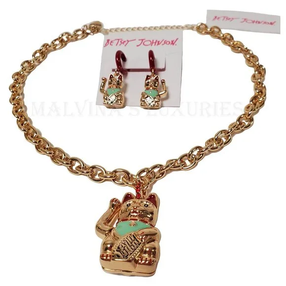 BETSEY JOHNSON PENDANT NECKLACE & EARRINGS SET LUCKING OUT LUCKY CAT - Picture 6 of 9